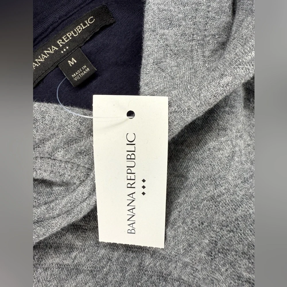 Banana Republic Gray Hoodie Sweatshirt - Size M - New With Tags